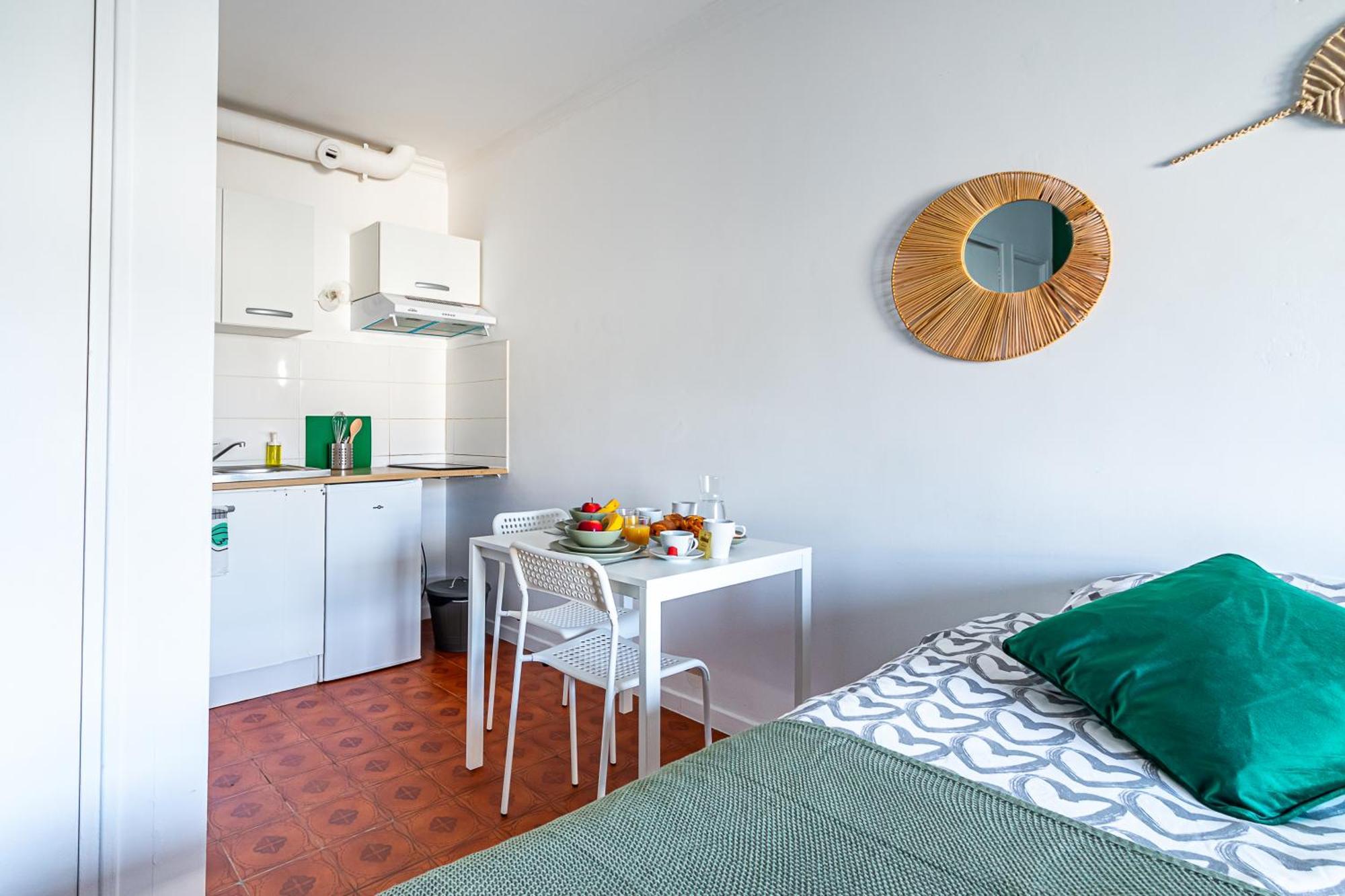Appart'Hotel Nuiteejour Versailles Saint Cyr L'Ecole Esterno foto