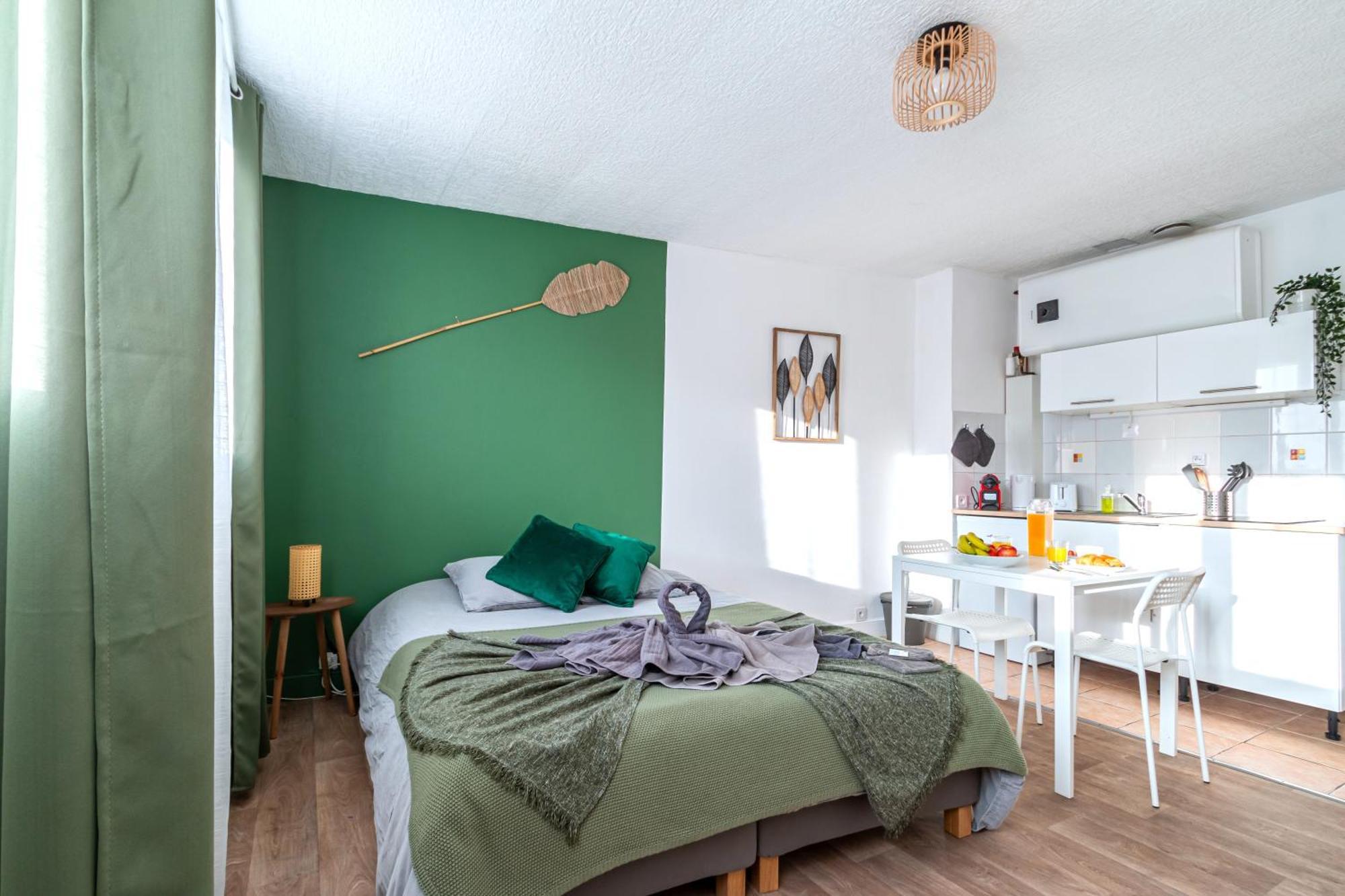 Appart'Hotel Nuiteejour Versailles Saint Cyr L'Ecole Esterno foto